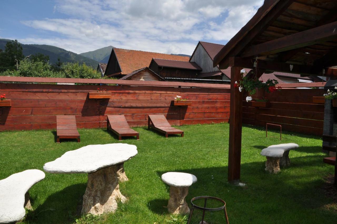 Holiday House Laura Žiar Exterior foto